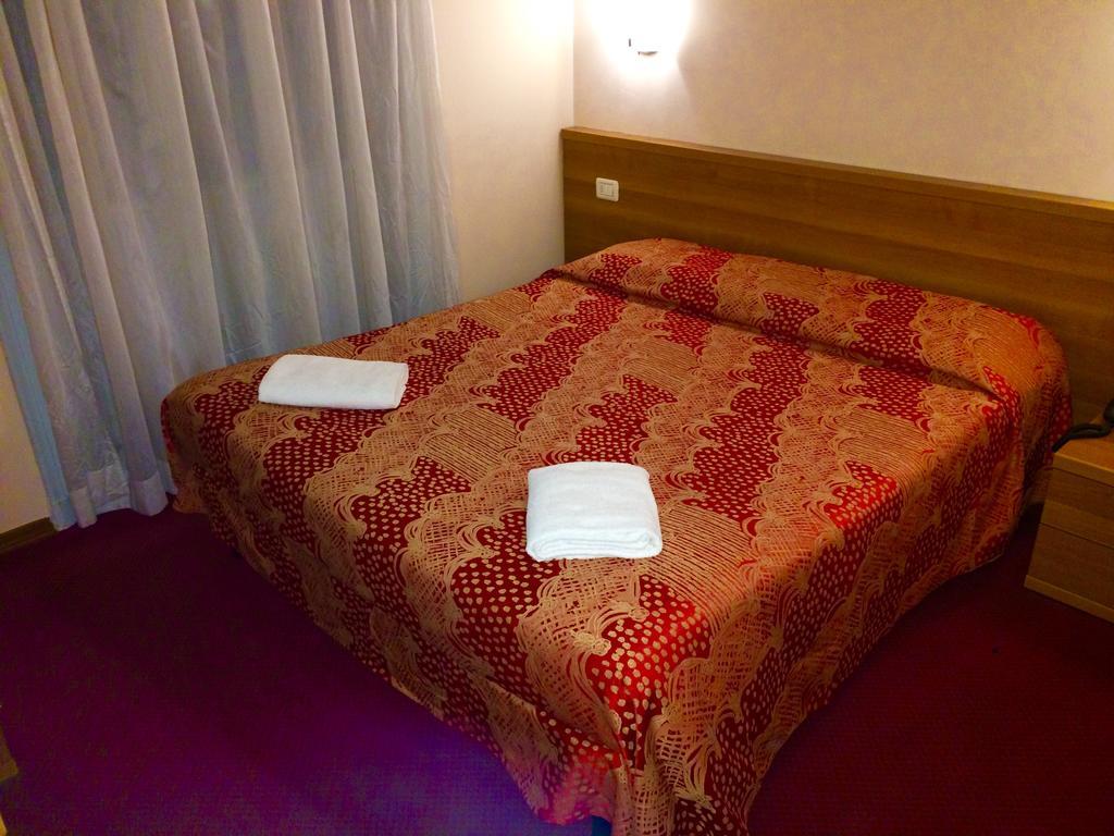 Royal Hotel Milano Phòng bức ảnh