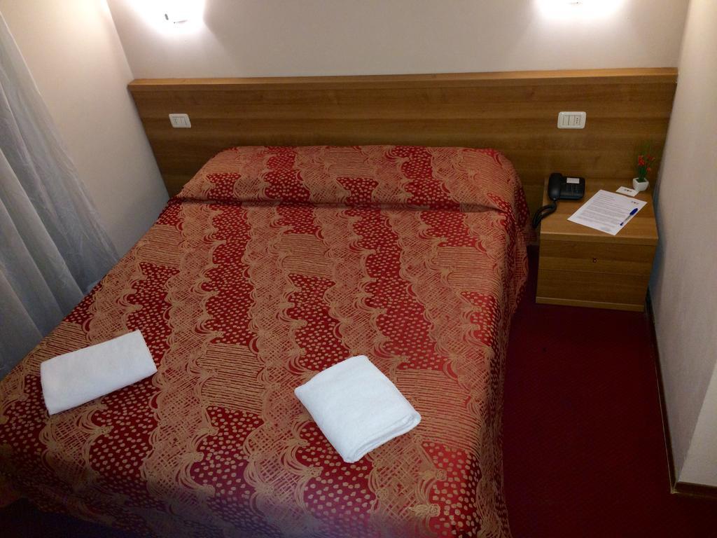 Royal Hotel Milano Phòng bức ảnh